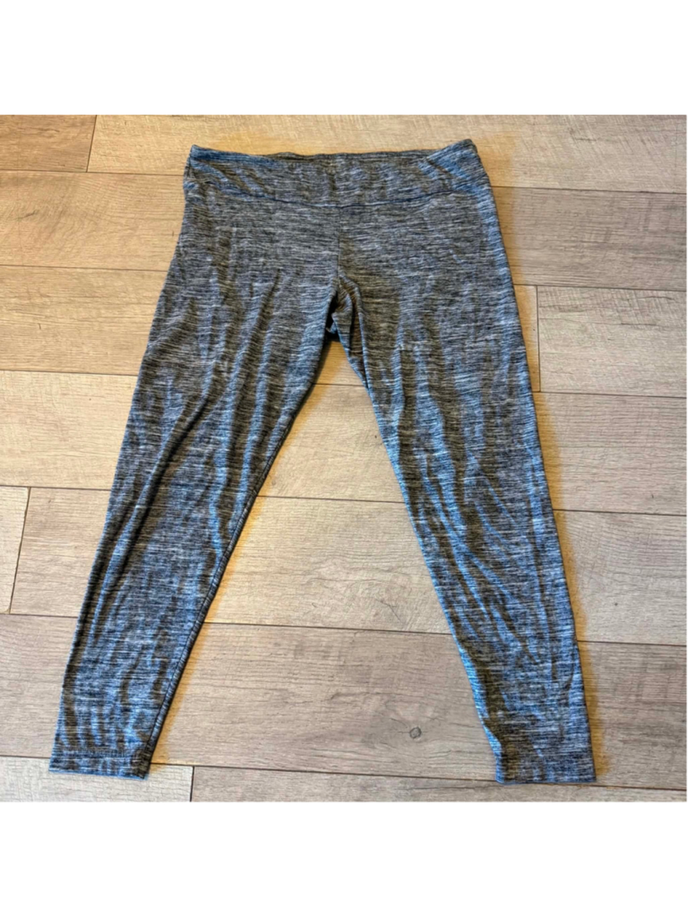 Women's Time and Tru Leggings Size L (16-18) Grey Space Dye